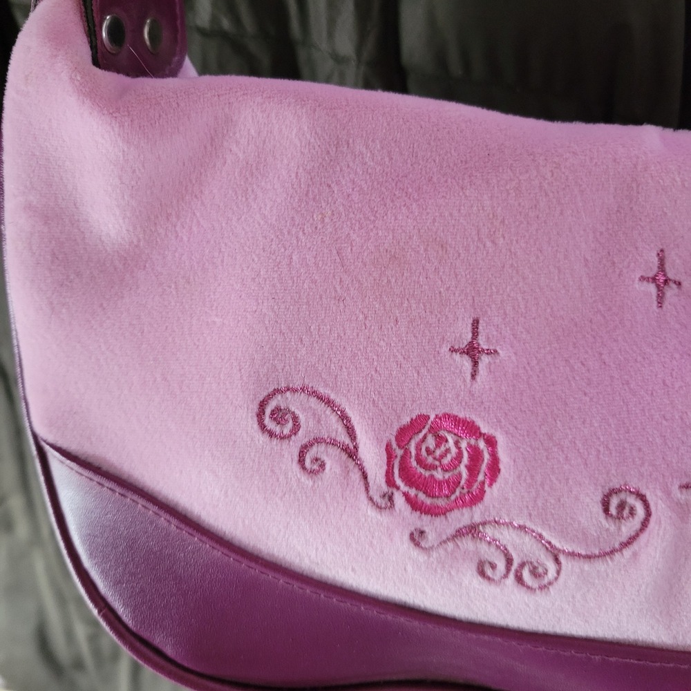 2006 Hello Kitty Pink Velour Shoulder Bag Plum Trim Rose Embroidery Y2K Sanrio - Picture 4 of 16
